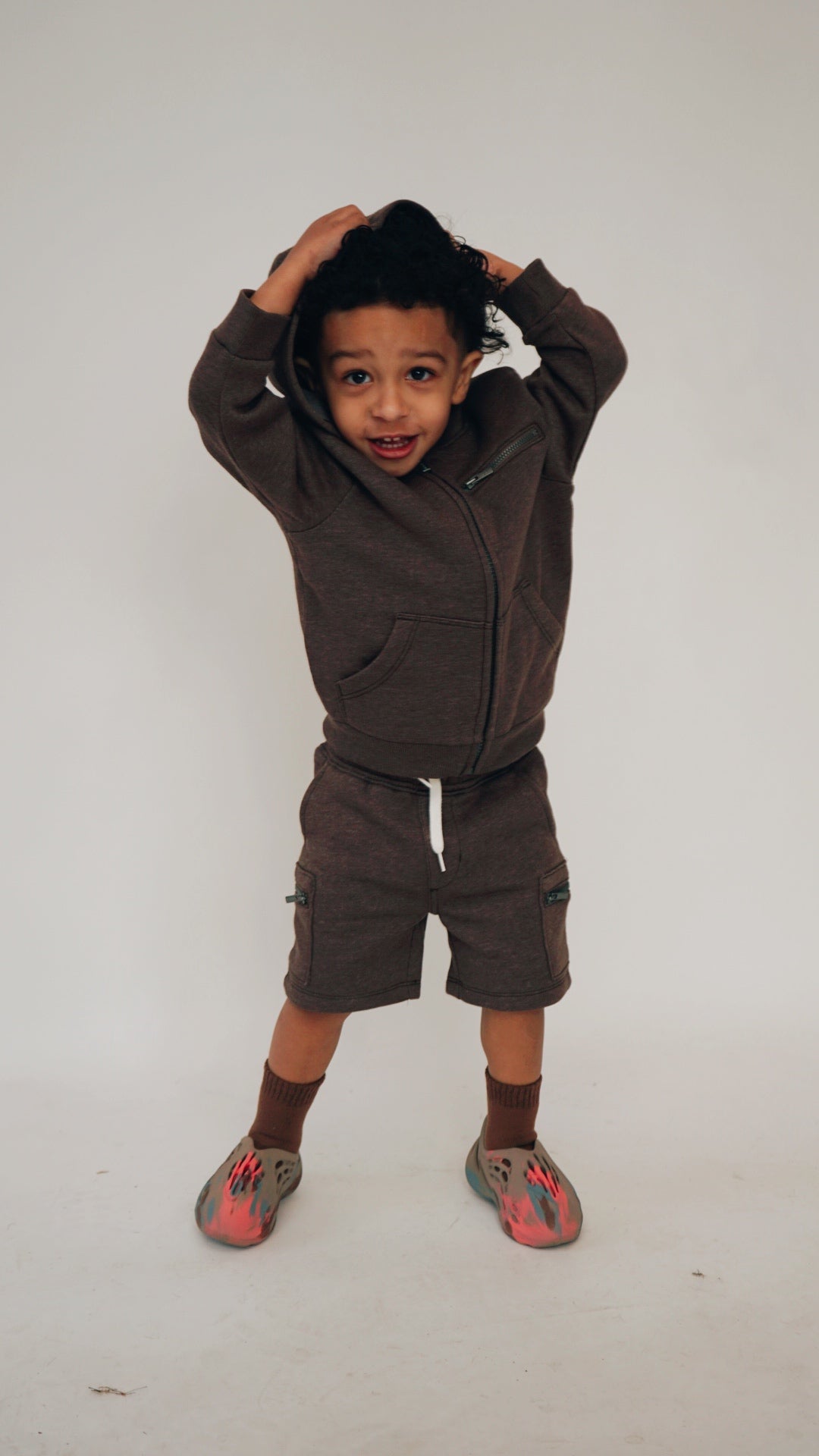 Youth Show the world hoodie